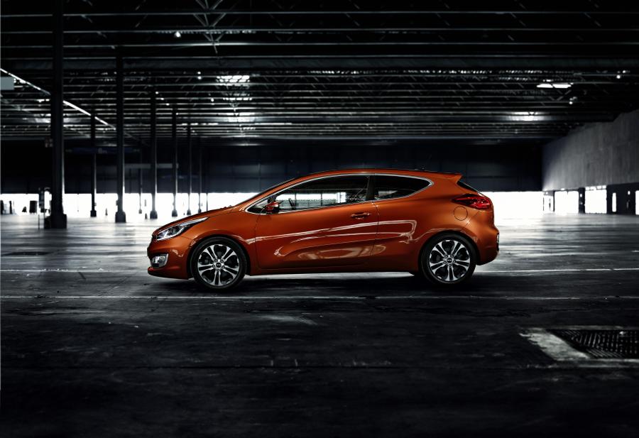 Kia pro_cee&rsquo;d 2013 года  (фото 20 из 51)